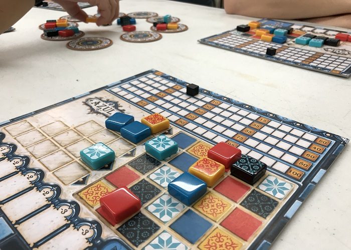 Cách chơi boardgame Azul - ảnh minh họa 2