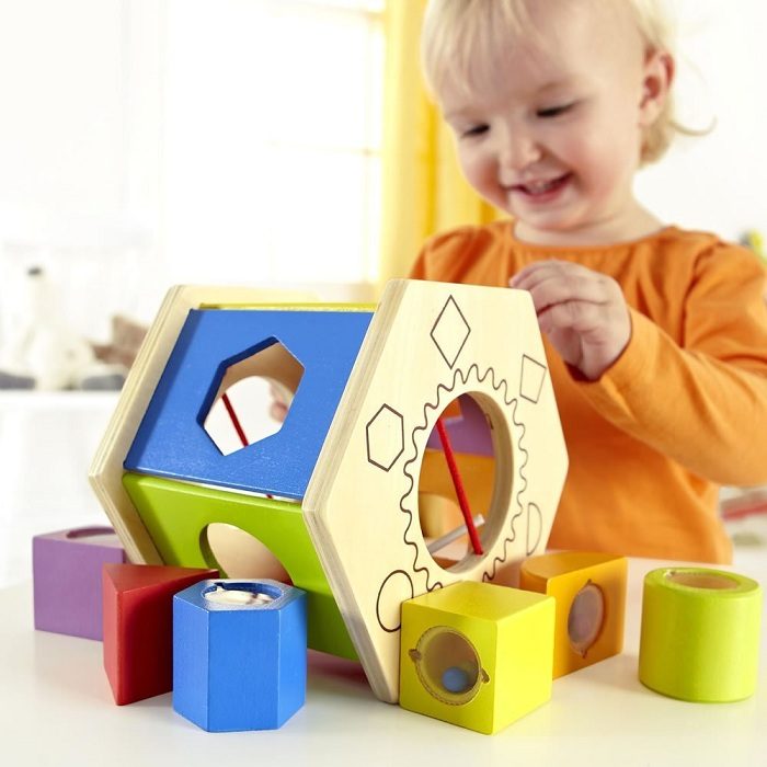 Cách chọn đồ chơi cho bé 1 tuổi - ảnh minh họa 2