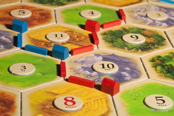 Mách bạn cách chơi The Settlers Of Catan Tiếng Anh - ảnh minh họa 2