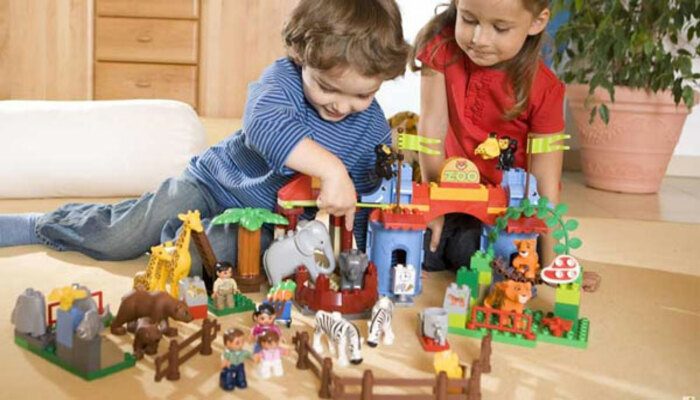 Đồ chơi giúp bé phát triển ngôn ngữ - ảnh minh họa 1