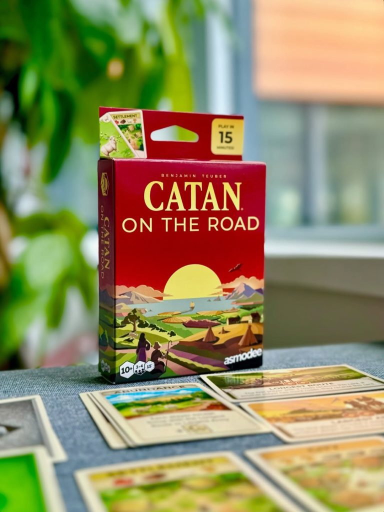 Review Catan On The Road: trải nghiệm Catan tinh gọn cho chuyến đi và buổi chơi nhanh